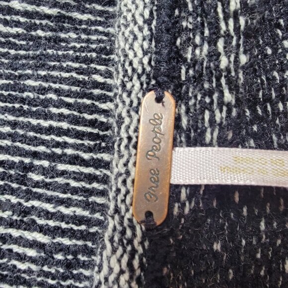 FREE PEOPLE Lenox Ribbed Tunic Sweater Black Onyx Size M Oversized Relaxed Fit - Picture 5 of 9